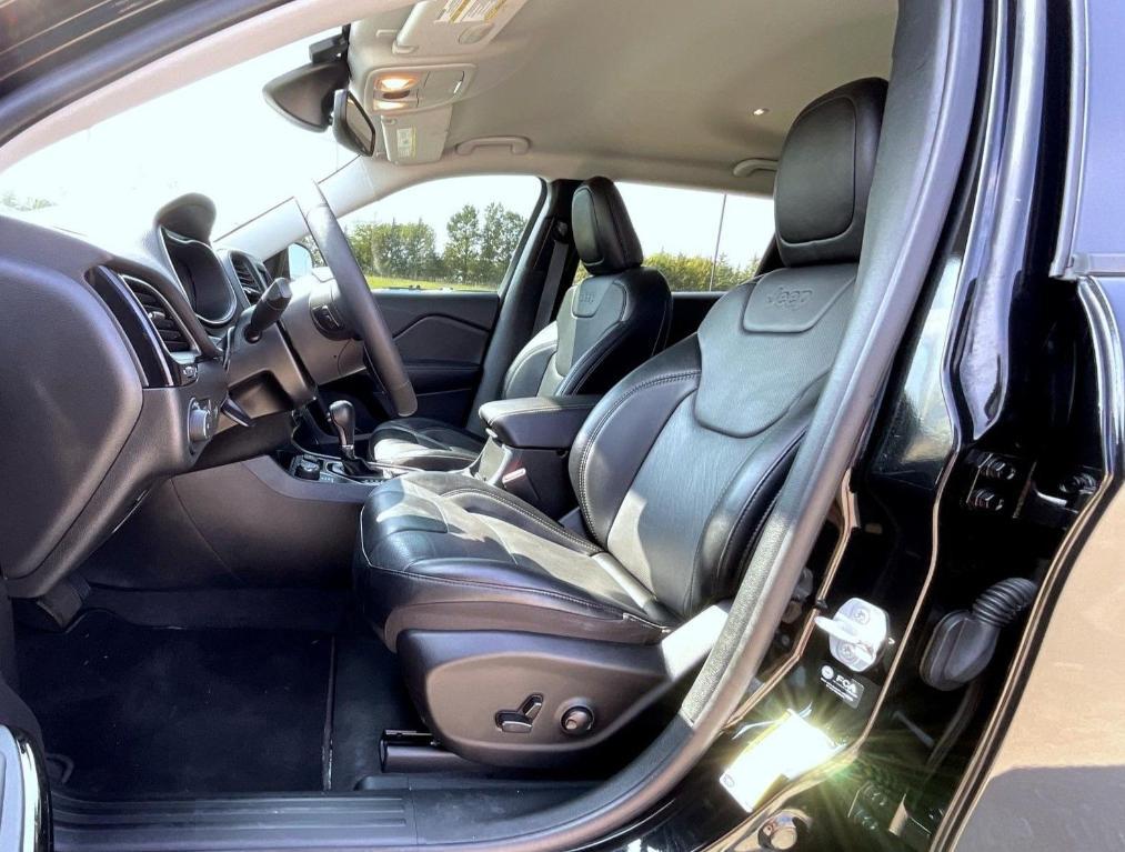 used 2023 Jeep Cherokee car, priced at $24,700
