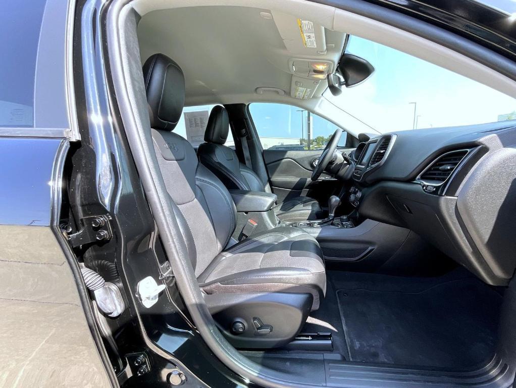 used 2023 Jeep Cherokee car, priced at $24,700