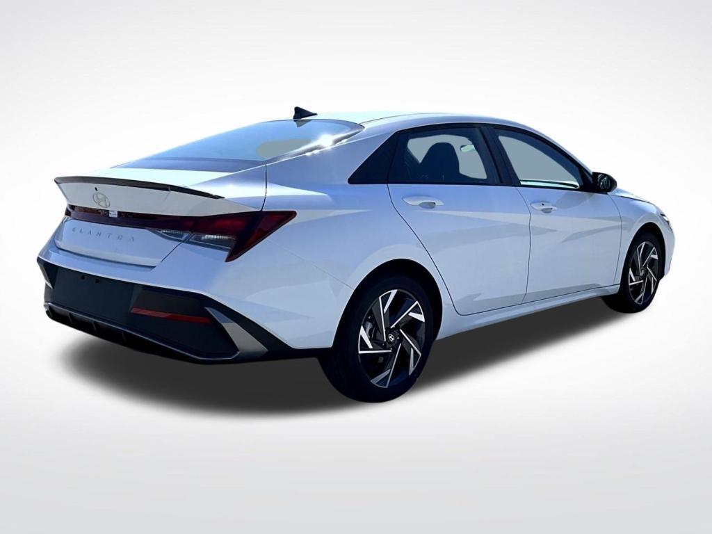new 2025 Hyundai Elantra car, priced at $25,114