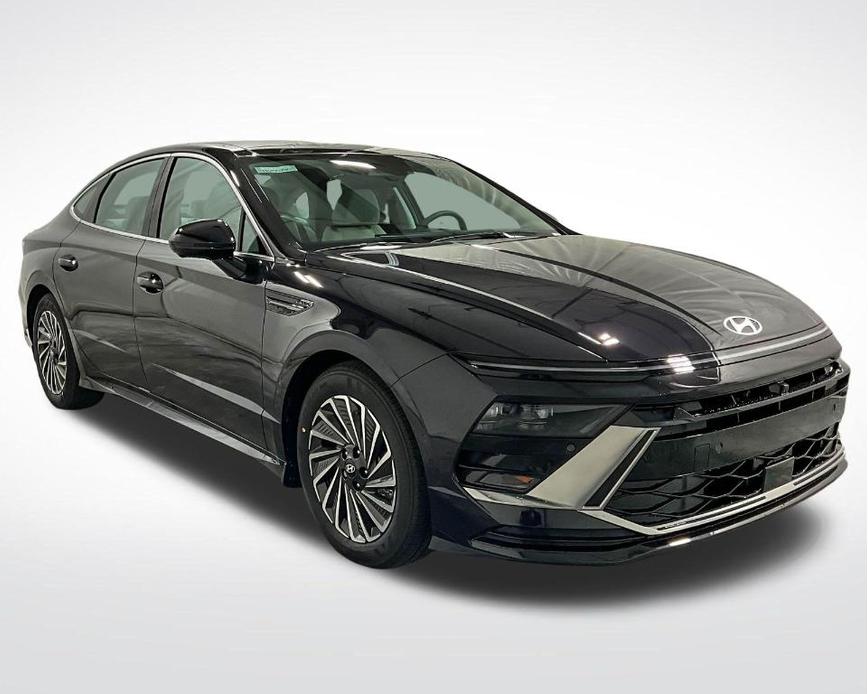 new 2025 Hyundai Sonata Hybrid car, priced at $39,419