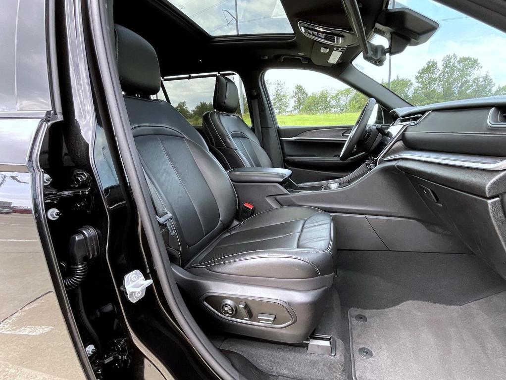 used 2024 Jeep Grand Cherokee L car, priced at $36,846