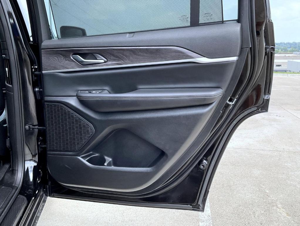 used 2024 Jeep Grand Cherokee L car, priced at $36,846