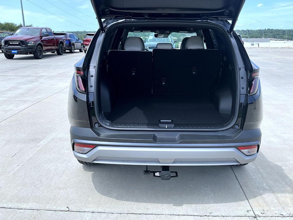 new 2025 Hyundai Tucson car, priced at $40,979