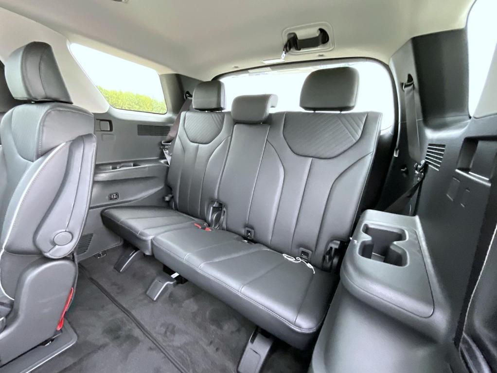 new 2025 Hyundai Palisade car, priced at $42,913