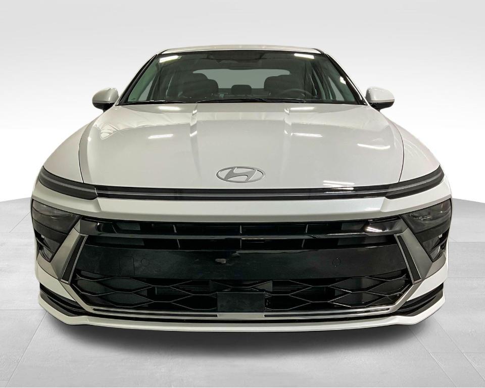 new 2025 Hyundai Sonata Hybrid car, priced at $32,704