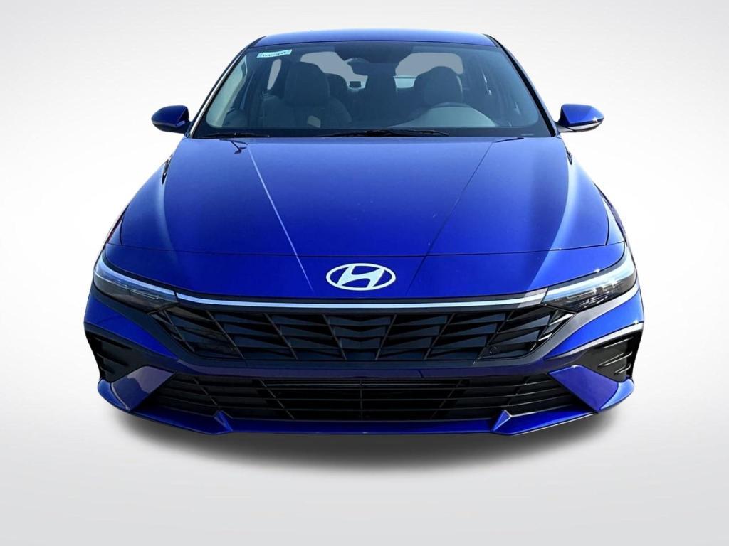 new 2025 Hyundai Elantra car, priced at $23,004