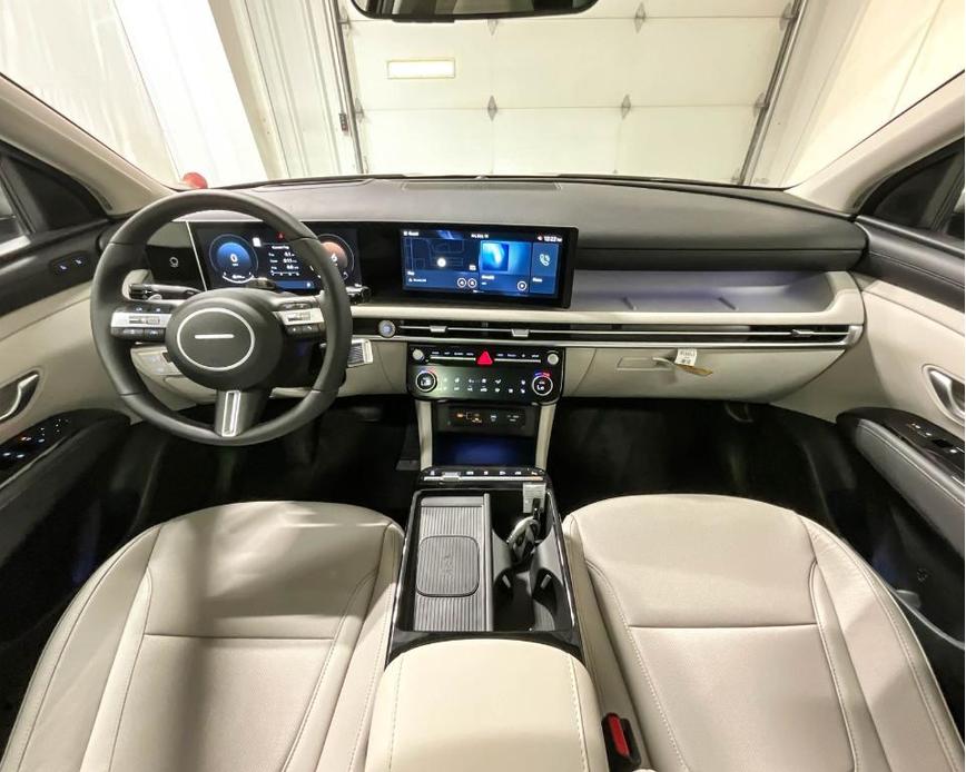 new 2025 Hyundai Tucson car, priced at $39,845