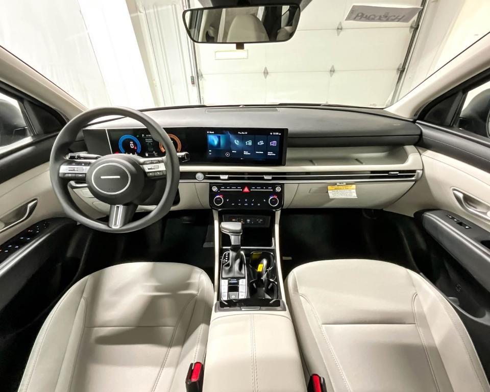 new 2025 Hyundai Tucson car, priced at $33,657