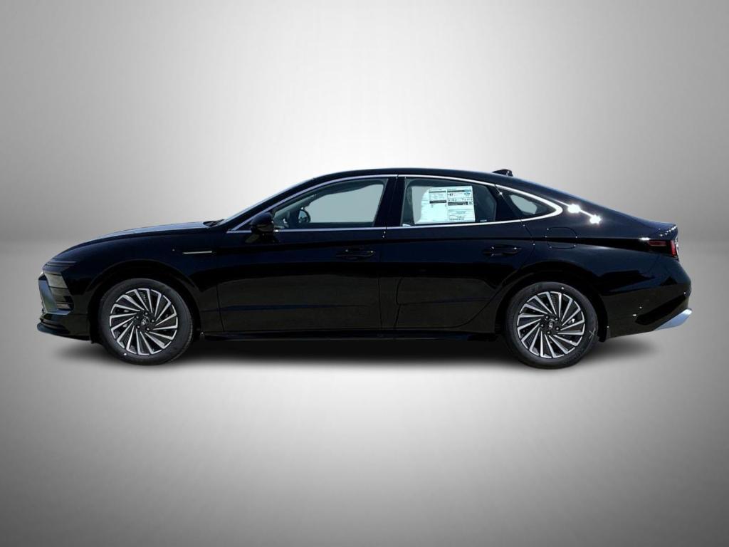 new 2025 Hyundai Sonata Hybrid car, priced at $28,507