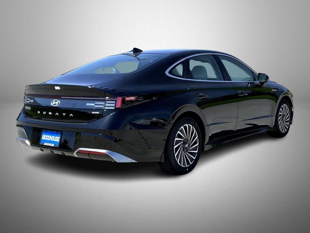 new 2025 Hyundai Sonata Hybrid car, priced at $28,507