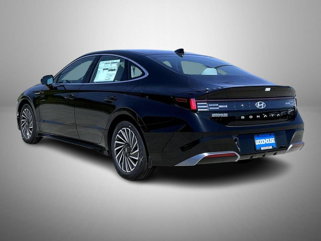 new 2025 Hyundai Sonata Hybrid car, priced at $28,507
