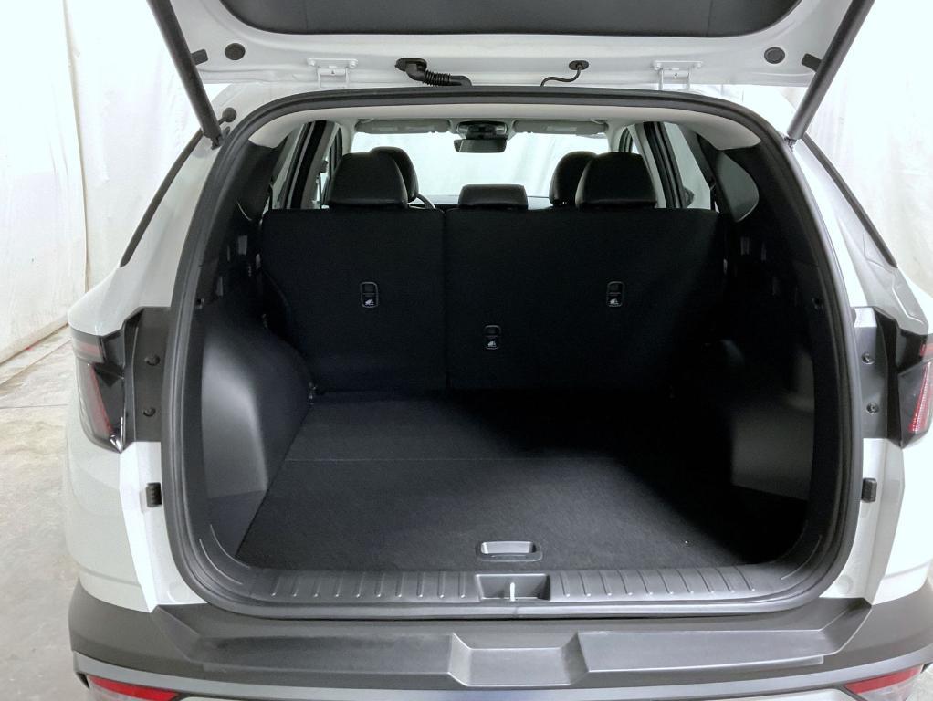 new 2025 Hyundai Tucson car, priced at $35,549