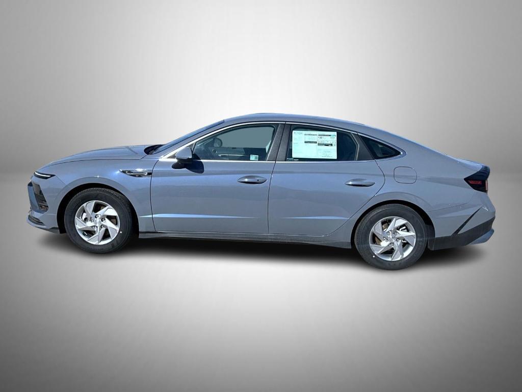new 2025 Hyundai Sonata car, priced at $25,303