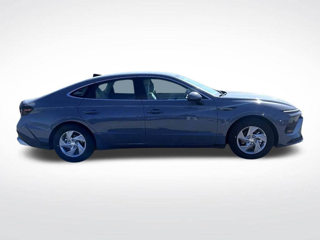 new 2025 Hyundai Sonata car, priced at $26,598