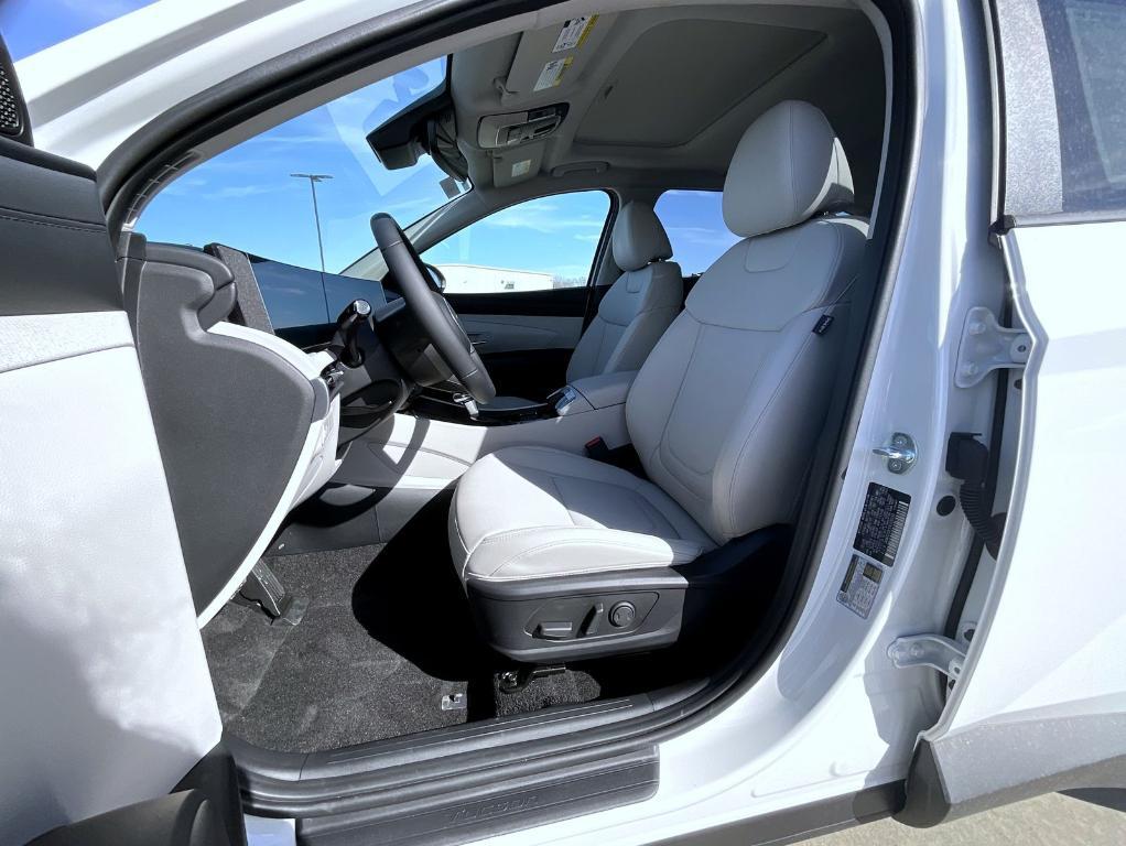 new 2025 Hyundai Tucson car, priced at $35,619
