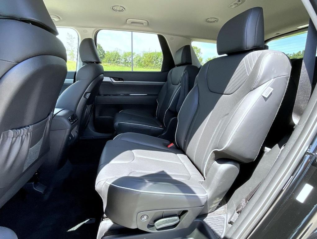 new 2025 Hyundai Palisade car, priced at $42,563
