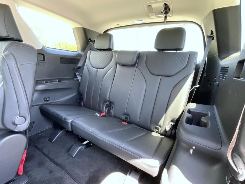 new 2025 Hyundai Palisade car, priced at $42,563