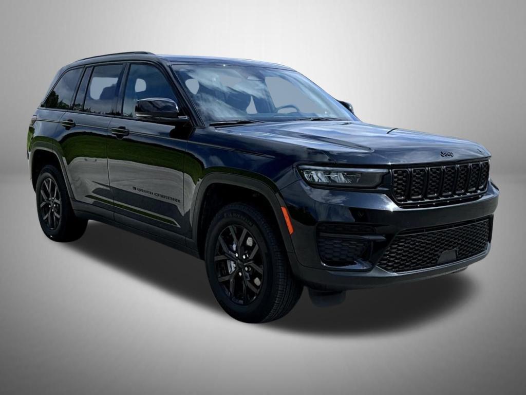 used 2024 Jeep Grand Cherokee car, priced at $31,077