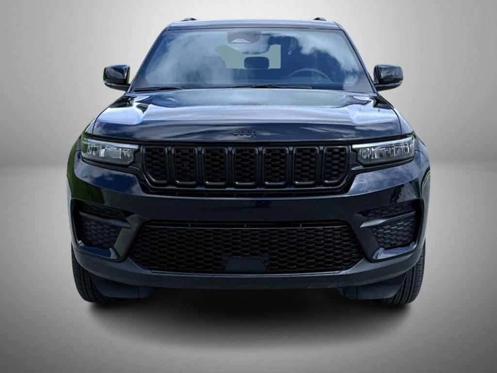 used 2024 Jeep Grand Cherokee car, priced at $33,112