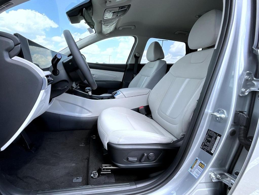 new 2025 Hyundai Tucson car, priced at $32,270