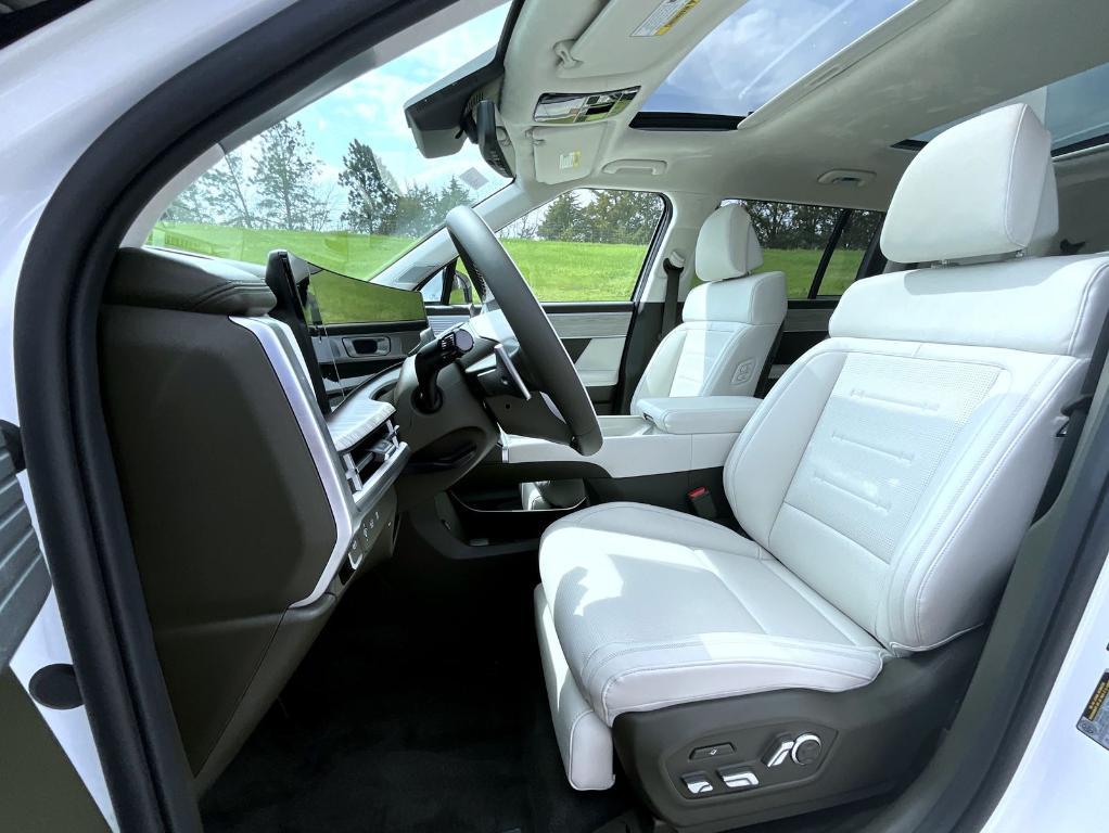 new 2025 Hyundai SANTA FE HEV car, priced at $50,858