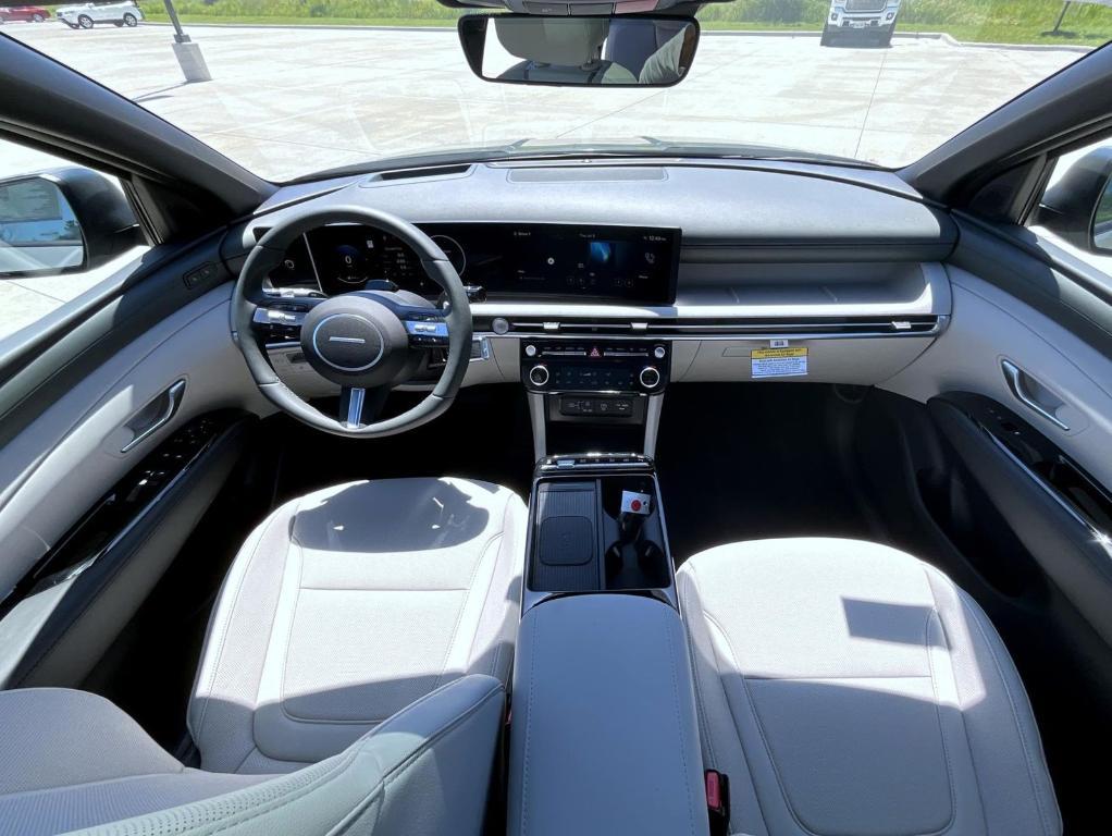 new 2025 Hyundai Tucson car, priced at $40,979
