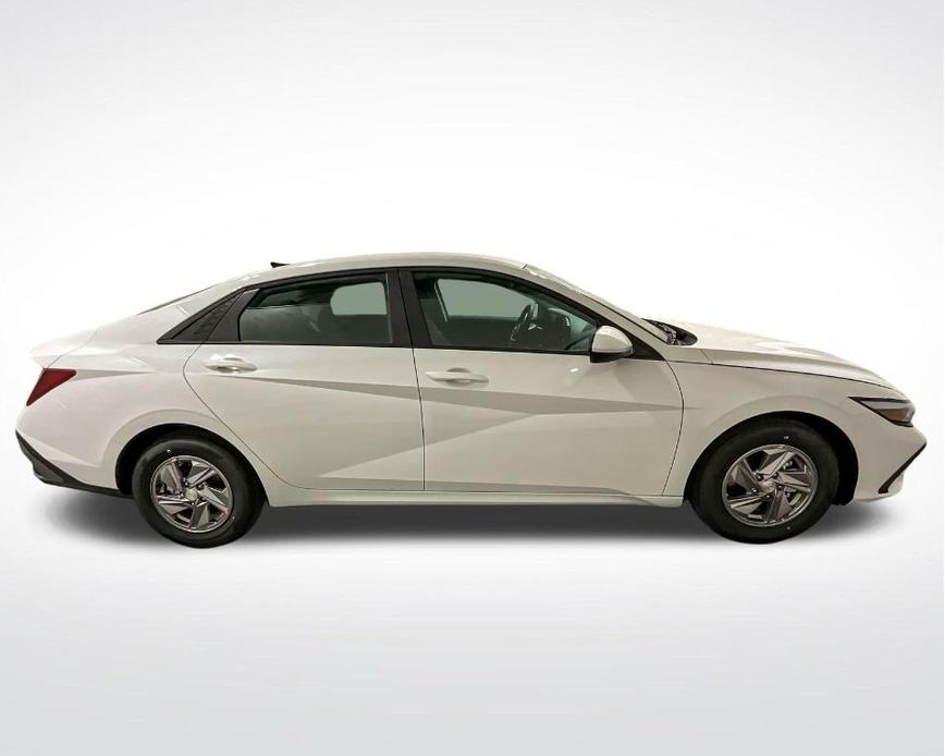 new 2025 Hyundai Elantra car, priced at $22,907