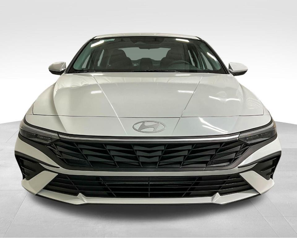 new 2025 Hyundai Elantra car, priced at $22,907