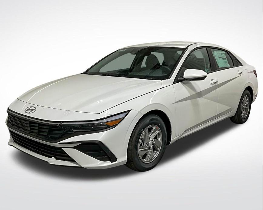 new 2025 Hyundai Elantra car, priced at $23,157