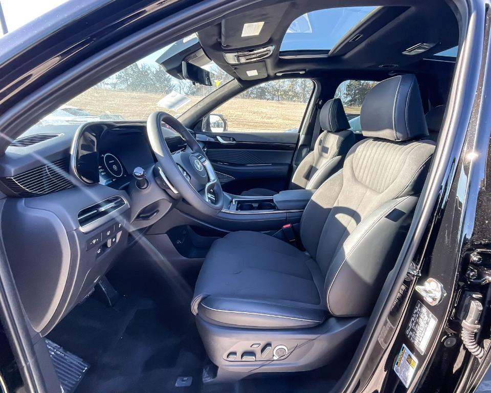 new 2025 Hyundai Palisade car, priced at $52,332
