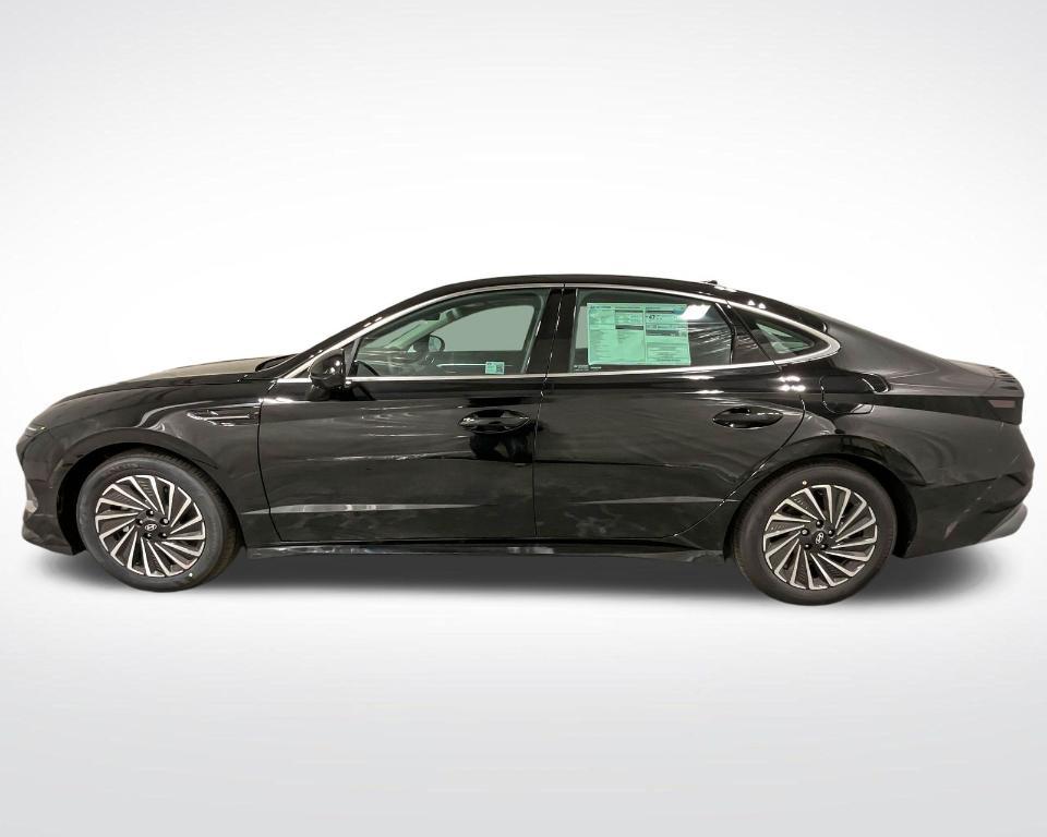 new 2025 Hyundai Sonata Hybrid car, priced at $38,115