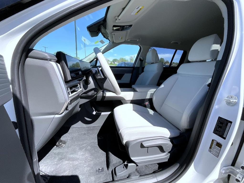 new 2025 Hyundai Santa Fe car, priced at $35,453