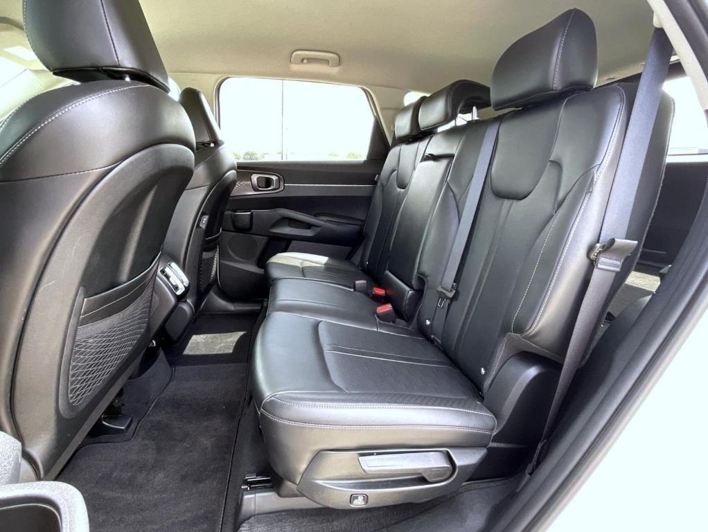 used 2024 Kia Sorento car, priced at $27,910