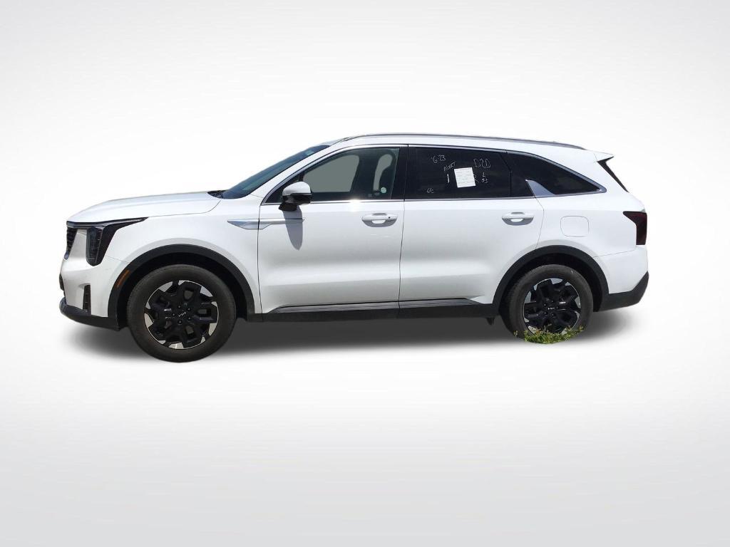 used 2024 Kia Sorento car, priced at $28,734