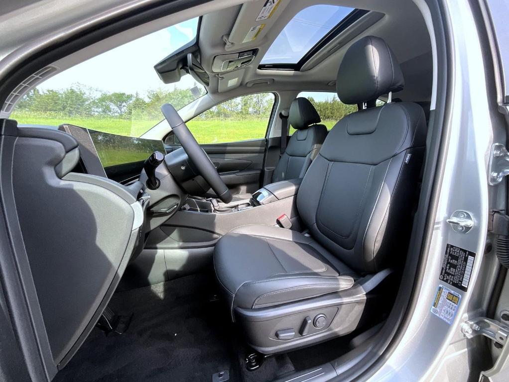 new 2025 Hyundai Tucson car, priced at $35,189