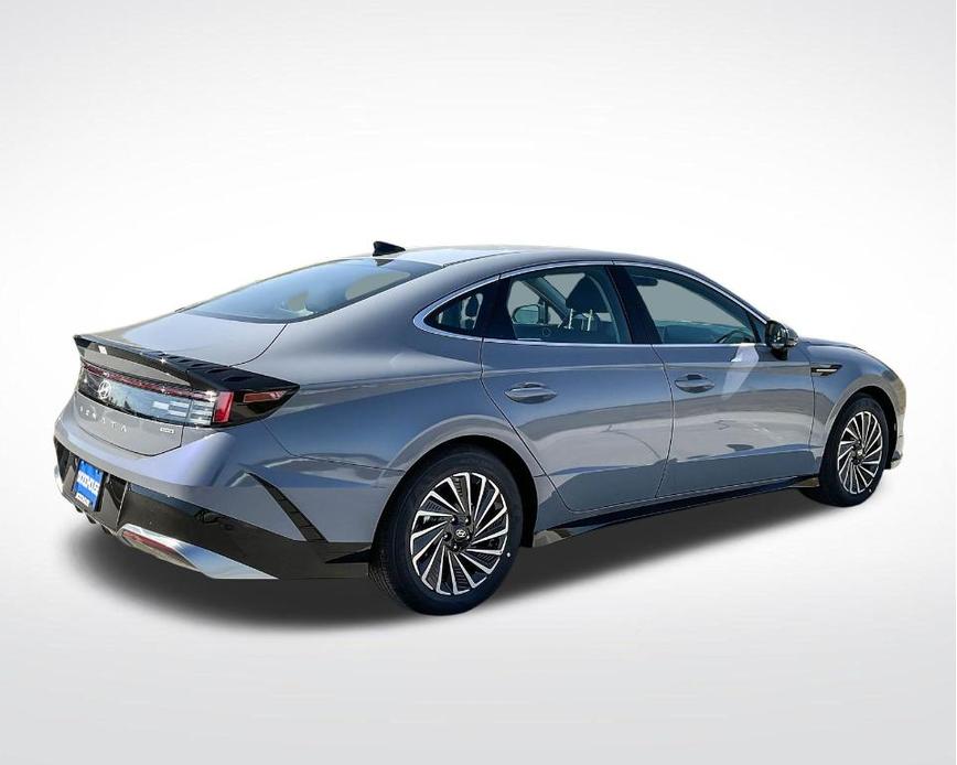 new 2025 Hyundai Sonata Hybrid car, priced at $32,054