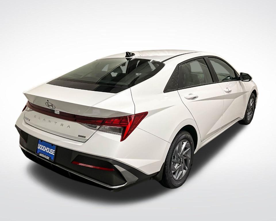 new 2025 Hyundai ELANTRA HEV car, priced at $25,884