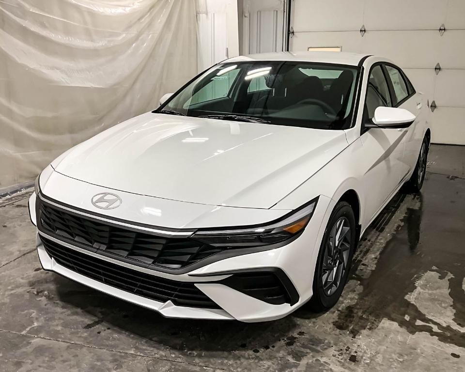 new 2025 Hyundai ELANTRA HEV car, priced at $23,384
