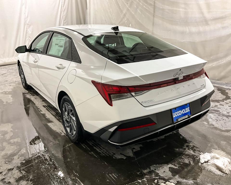 new 2025 Hyundai ELANTRA HEV car, priced at $23,384