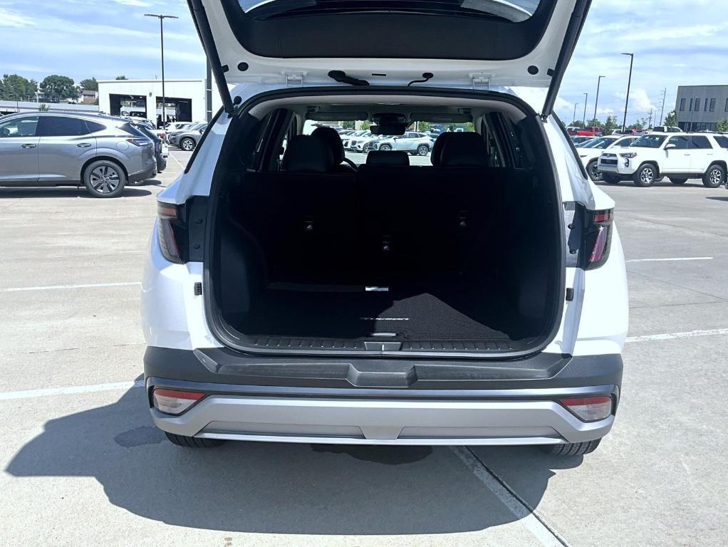 new 2025 Hyundai Tucson car, priced at $35,669