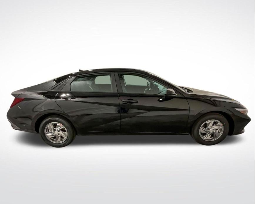 new 2025 Hyundai Elantra car, priced at $23,231