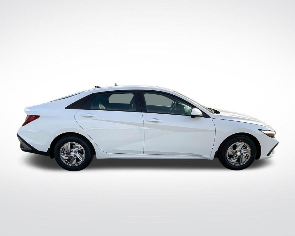 new 2025 Hyundai Elantra car, priced at $22,895