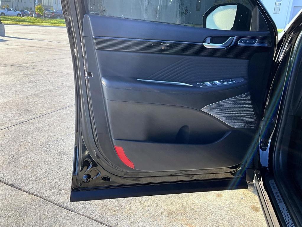 used 2024 Hyundai Palisade car, priced at $46,555