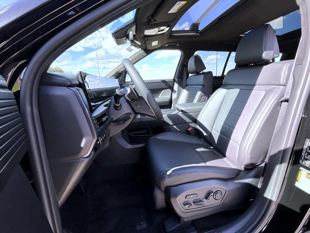 new 2025 Hyundai SANTA FE HEV car, priced at $49,432