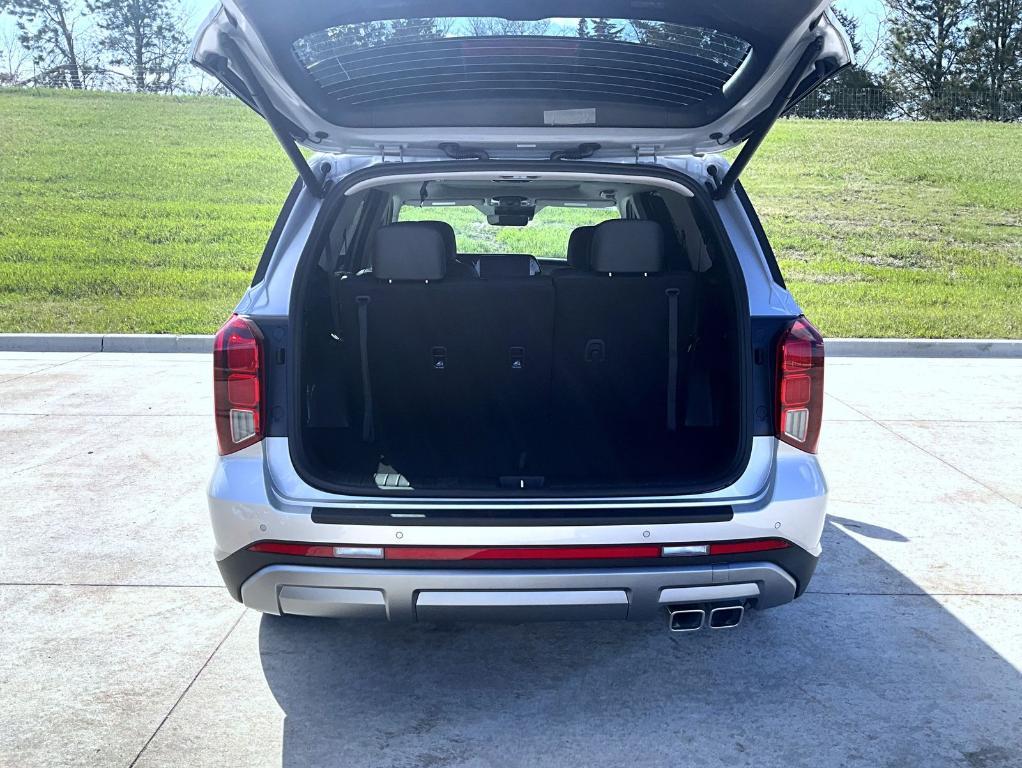 new 2025 Hyundai Palisade car, priced at $48,058