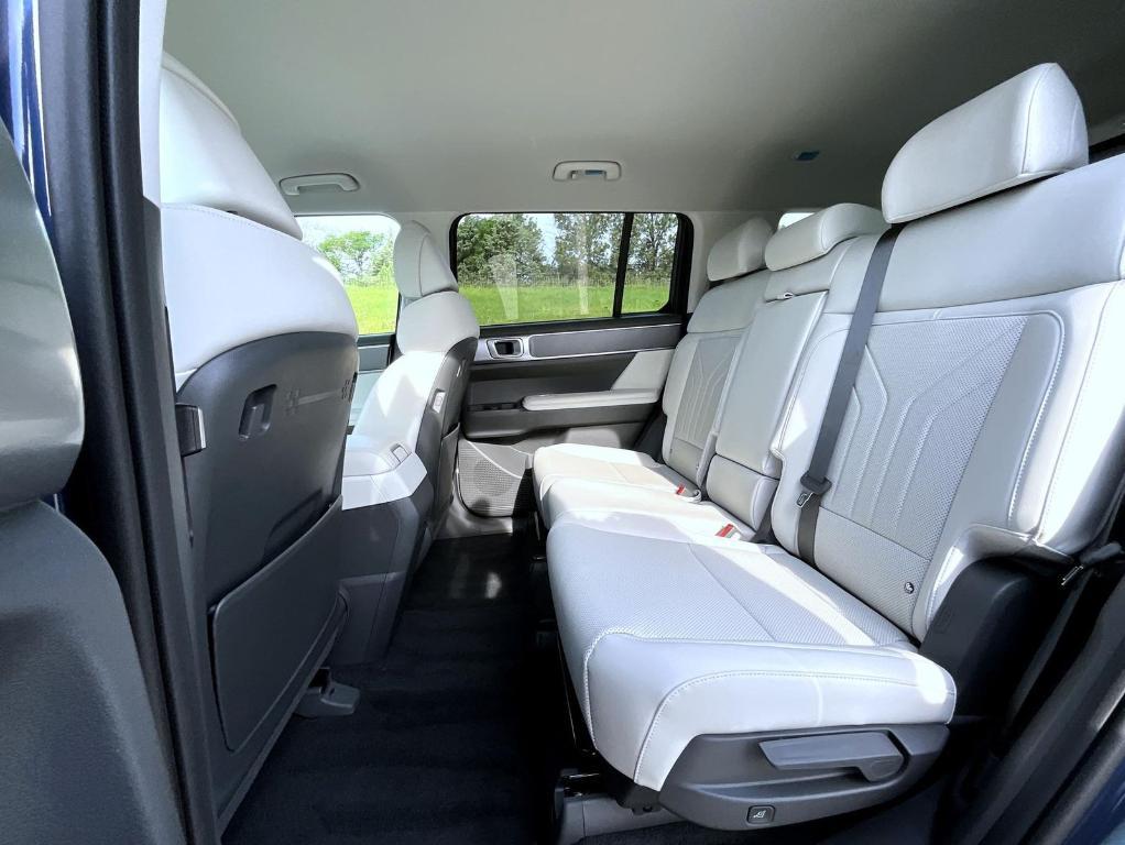 new 2025 Hyundai SANTA FE HEV car, priced at $38,609