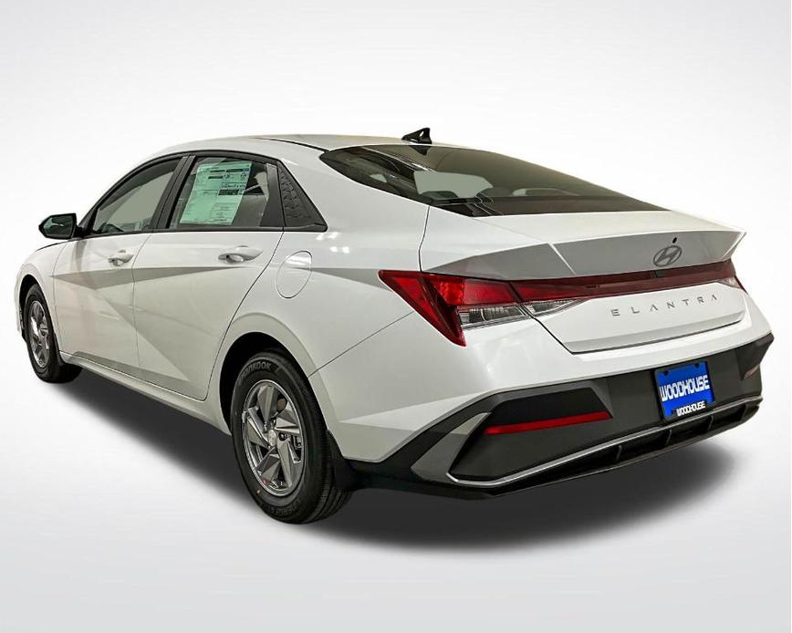 new 2025 Hyundai Elantra car, priced at $22,538