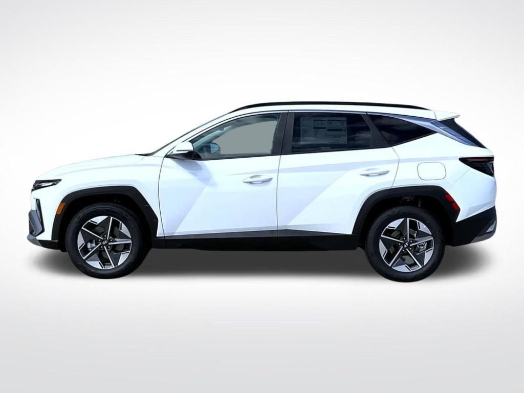 new 2025 Hyundai TUCSON Hybrid car, priced at $37,899