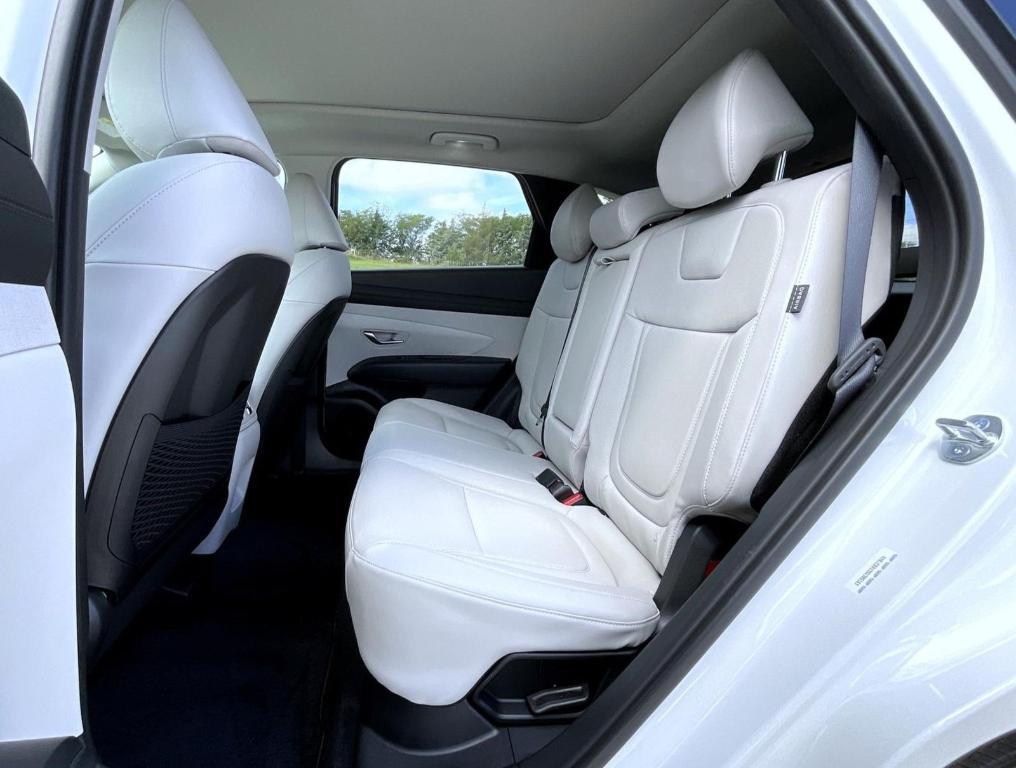 new 2025 Hyundai TUCSON Hybrid car, priced at $37,899