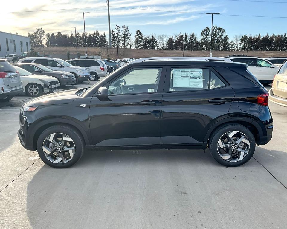new 2025 Hyundai Venue car, priced at $22,066